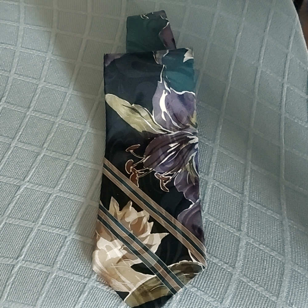 Tip Top NeckTie